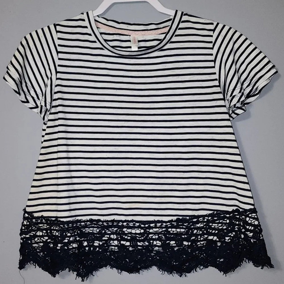🌻🌻Xhilaration Striped Blouse with Crochet & Lace Trim, Size Small - Picture 1 of 6